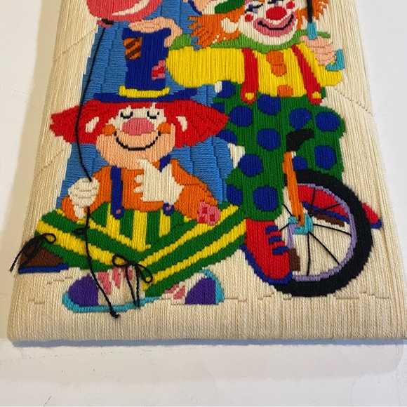 Vintage unframed yarn worked needlepoint clown piece 12”x 20” approx GUC, faded - Picture 2 of 9